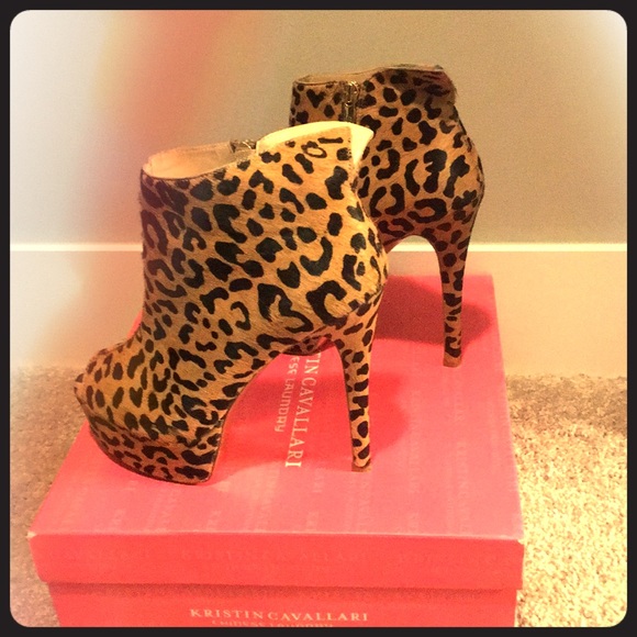 chinese laundry leopard booties